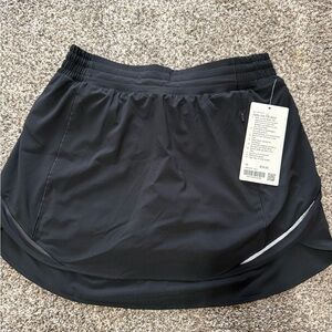 Lululemon women’s Black Hotty Hot Skirt size 10 NWT